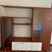 Mobile sala con vetrina