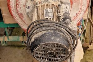 Mulino elettrico 220v