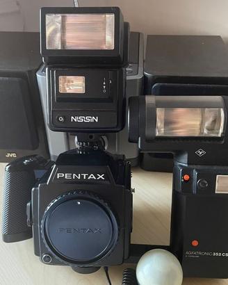 Pentax 645 Non Testata con due Flash