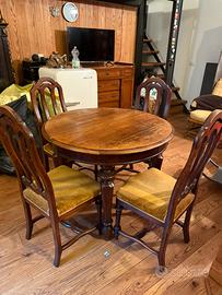 Tavolo rotondo fine ‘800 + 4 sedie originali epoca