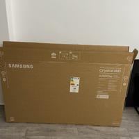 Tv Samsung 55’ Crystal UHD AU8000 (schermo rotto)