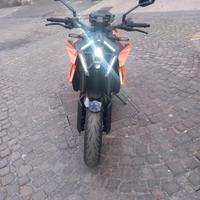 KTM 990 DUKE 2024