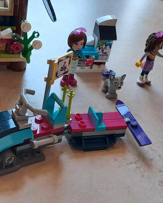 Lego friends 41323 Lo Chalet del villaggio inverna