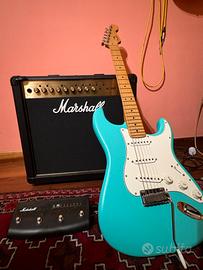 Fender Strat. Exclusive + Marshall MG50FX