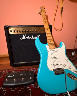 Fender Strat. Exclusive + Marshall MG50FX