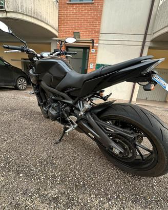 YAMAHA MT 09