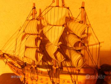 VELIERO-.-PUPO SICILIANO-SPECCHIO-vintage