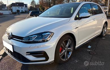Volkswagen Golf 2.0 TDI Highline-R.Line DSG