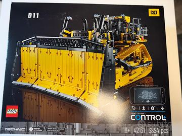 LEGO TECHNIC: D11 Bulldozer (42131)