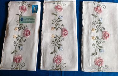 3 asciugamani Puro lino ricamati a mano anni 80