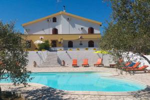 Villa con piscina a due passi da alghero