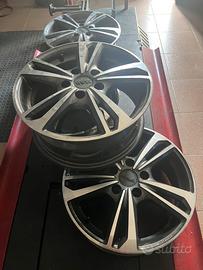 Cerchi in lega da 16 pollici