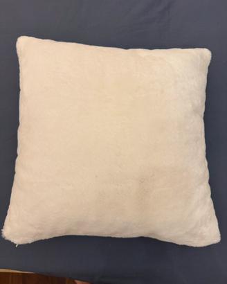 Cuscino bianco morbido 50x50