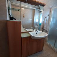 Mobile bagno con illuminazione