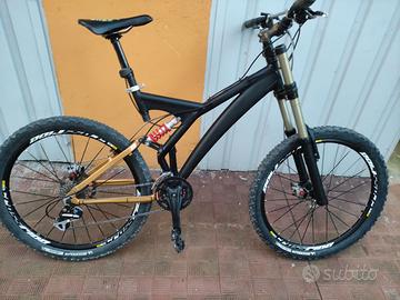 MTB Downhil 26 pollici biammortizzata