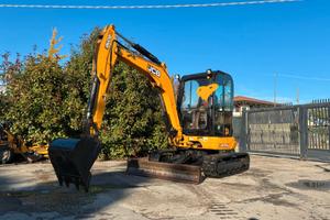 E32 Escavatore 35 q JCB 8035