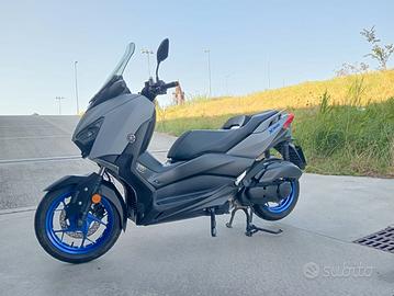 X Max 125