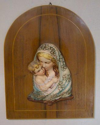Madonna in ceramica su legno