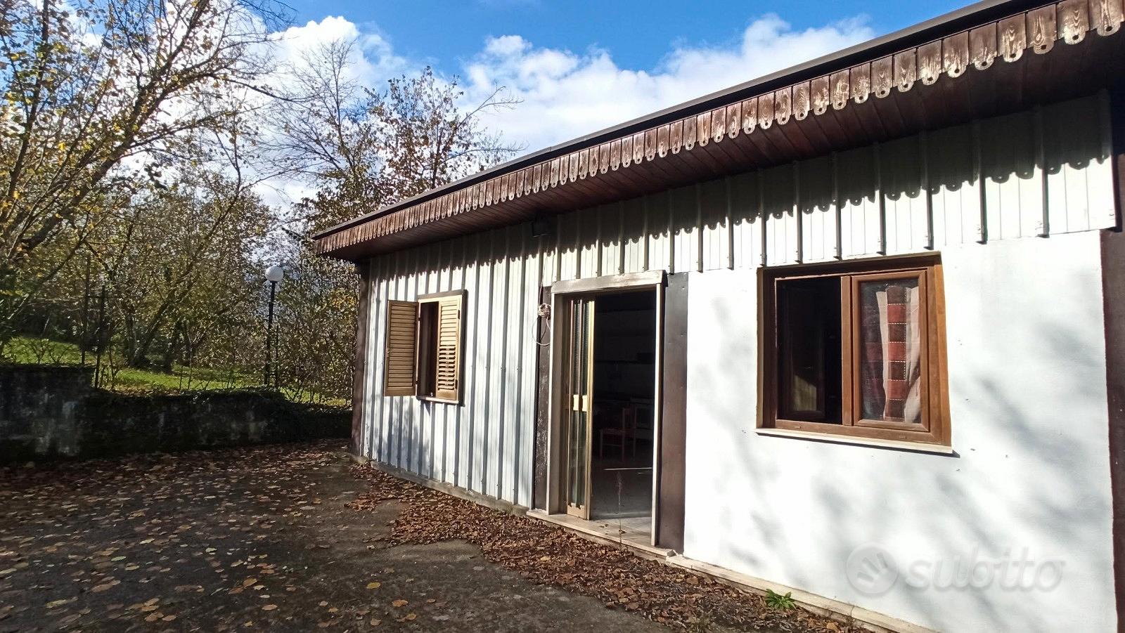 Terreno agricolo, recintato, con fabbricato - Vista 3