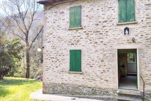 Casa in sasso sul fiume a Castel del Rio