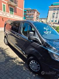 Ford Transit Custom passo lungo 9 posti