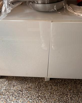Mobile ikea besta