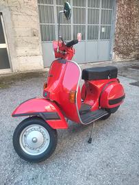 Piaggio vespa P200E