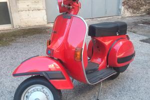Piaggio vespa P200E