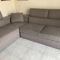 divano angolare buone condizioni