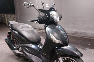 Piaggio Beverly 300 Police