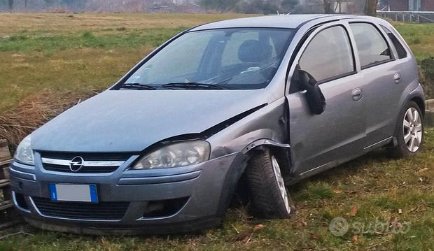 Opel Corsa 1.3 Multijet - INCIDENTATA