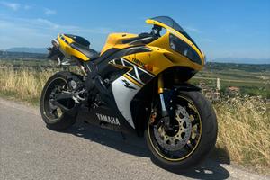 Yamaha R1 Laguna Seca 2006