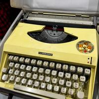 Macchina da scrivere Cambridge