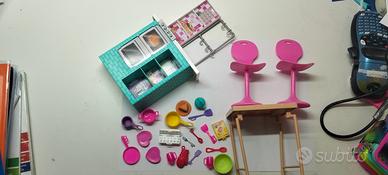 cucina di barbie con accessori