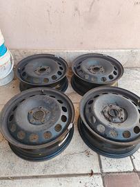 cerchi ferro r16