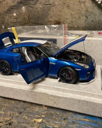 Motorhelix 1:18 per Nissan GT-R(R35) 50th
