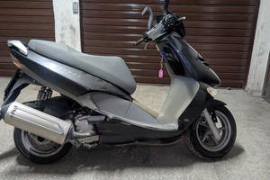 APRILIA LEONARDO 250 3860km