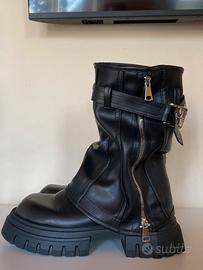 Stivali platform chunky ASYLLUM – come nuovi 🖤