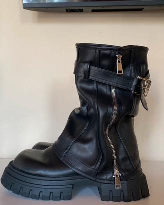 Stivali platform chunky ASYLLUM – come nuovi 🖤