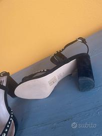 Sandali in  camoscio nero tg 37 marcati BIBI LOU