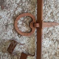 antico catenaccio portone