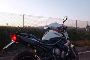 Yamaha XJ6 600