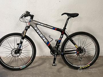 mountain bike TREK 9.8 CARBON