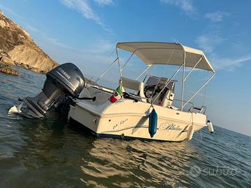 Bluline open barca con motore 5.6 m