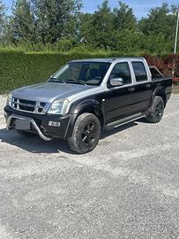 Isuzu D-MAX 2004