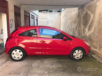 Autovettura Opel Corsa 1300 cdi