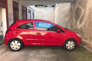 Autovettura Opel Corsa 1300 cdi