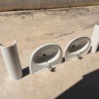 Coppia sanitari e lavandini, wc, bidet,lavandini