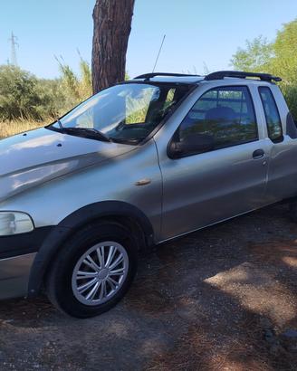 Fiat strada 1.9 JTD pick-up
