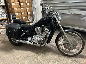 Suzuki intruder 600 1996